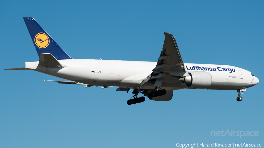 Lufthansa Cargo Boeing 777-FBT (D-ALFB) | Photo 354509
