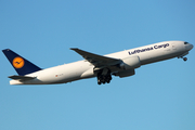 Lufthansa Cargo Boeing 777-FBT (D-ALFB) at  New York - John F. Kennedy International, United States