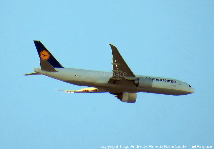 Lufthansa Cargo Boeing 777-FBT (D-ALFB) | Photo 536467