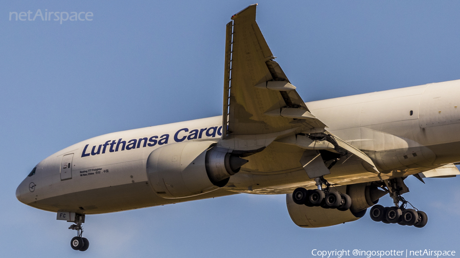 Lufthansa Cargo Boeing 777-FBT (D-ALFC) | Photo 351764