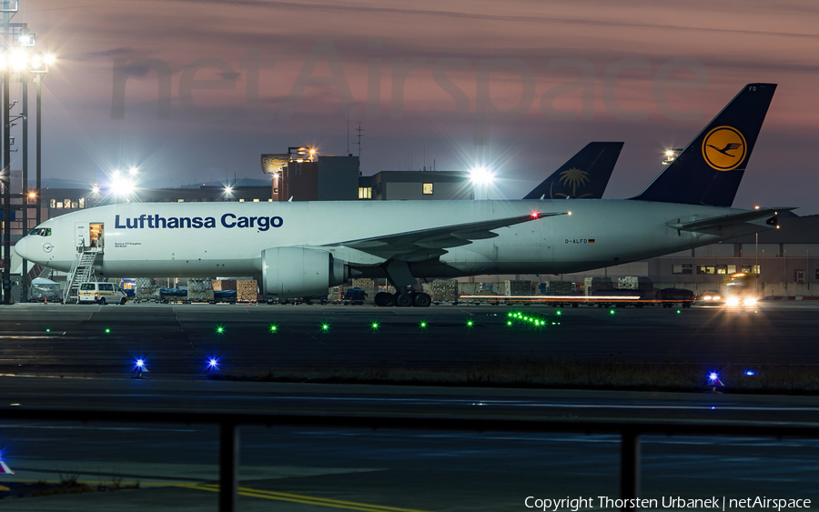 Lufthansa Cargo Boeing 777-FBT (D-ALFD) | Photo 138260