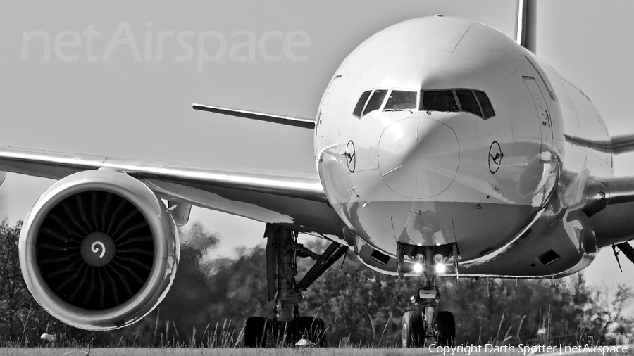 Lufthansa Cargo Boeing 777-FBT (D-ALFD) | Photo 324027