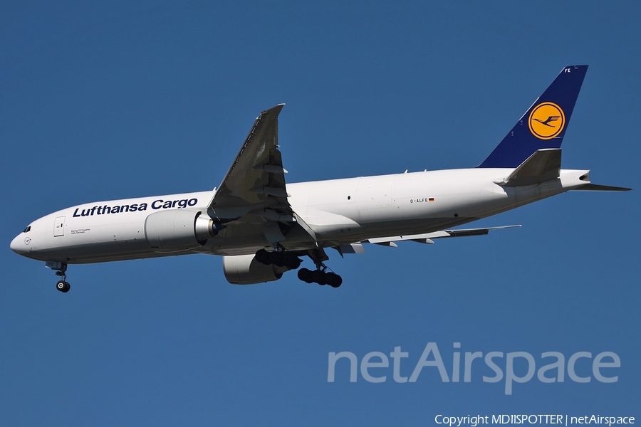 Lufthansa Cargo Boeing 777-FBT (D-ALFE) | Photo 91667