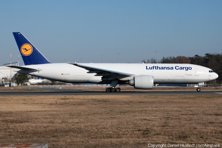 Lufthansa Cargo Boeing 777-FBT (D-ALFE) | Photo 500627