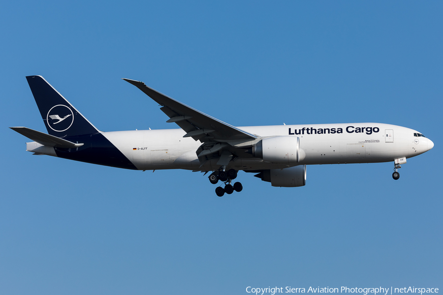 Lufthansa Cargo Boeing 777-FBT (D-ALFF) | Photo 380277
