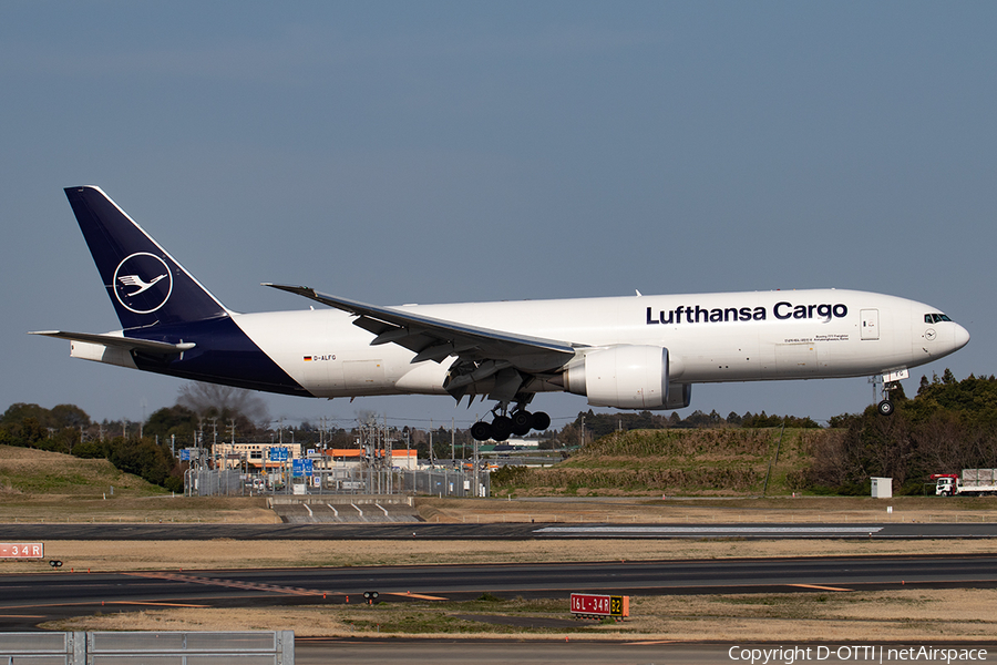 Lufthansa Cargo Boeing 777-FBT (D-ALFG) | Photo 391116