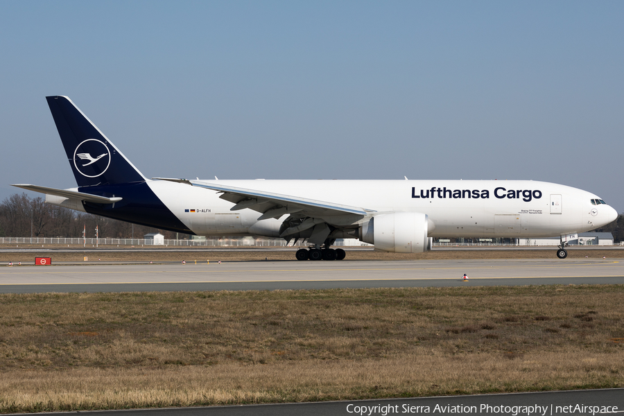 Lufthansa Cargo Boeing 777-FBT (D-ALFH) | Photo 502342