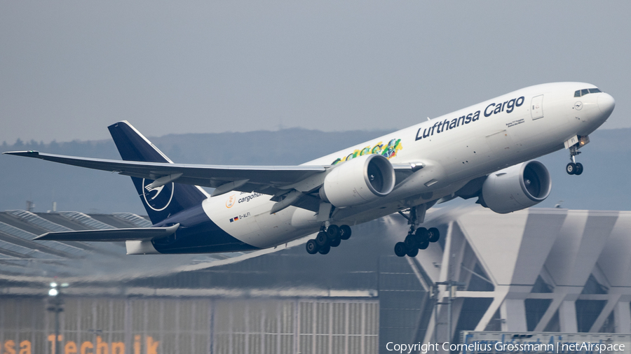 Lufthansa Cargo Boeing 777-FBT (D-ALFI) | Photo 419179