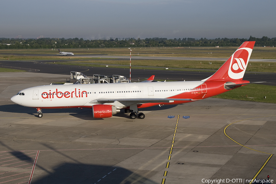 Air Berlin Airbus A330-223 (D-ALPA) | Photo 276376