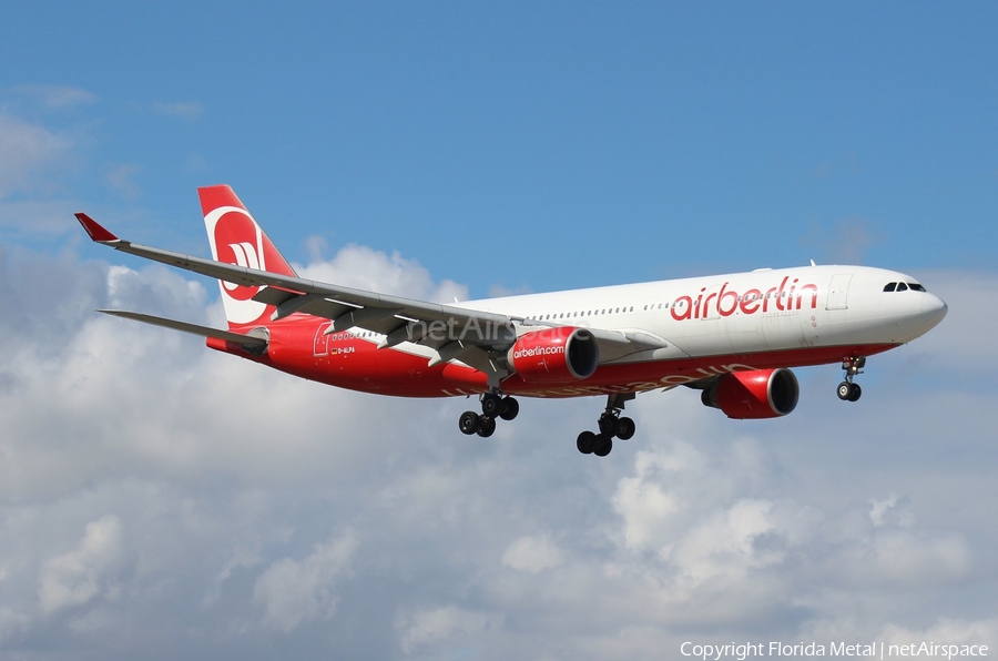 Air Berlin Airbus A330-223 (D-ALPA) | Photo 576334