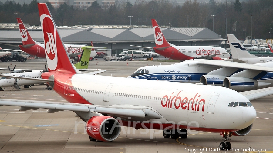 Air Berlin Airbus A330-223 (D-ALPB) | Photo 207995