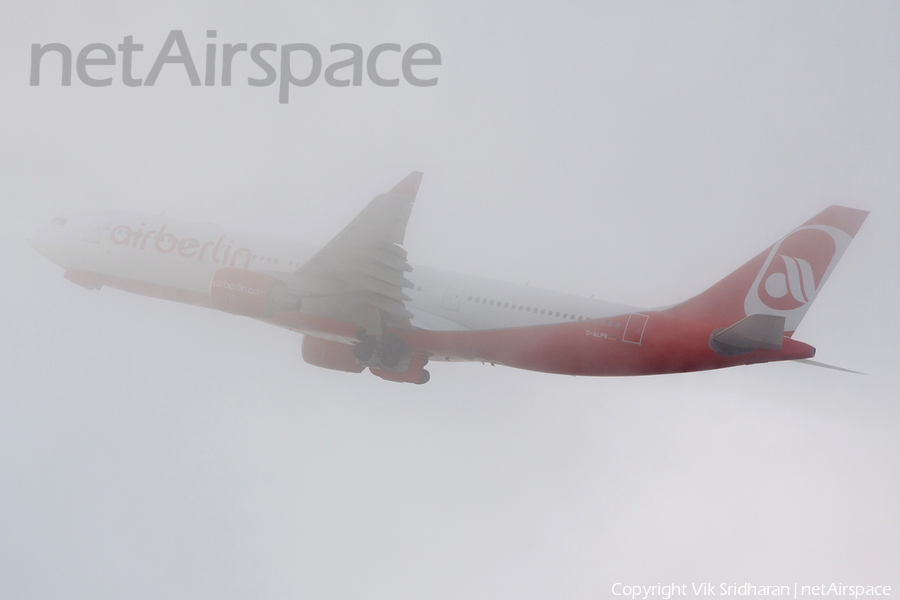 Air Berlin Airbus A330-223 (D-ALPB) | Photo 11321