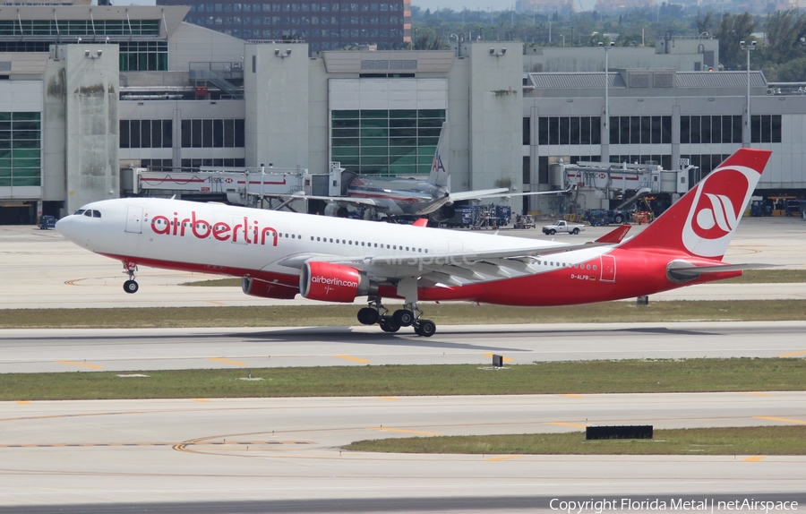 Air Berlin Airbus A330-223 (D-ALPB) | Photo 576401