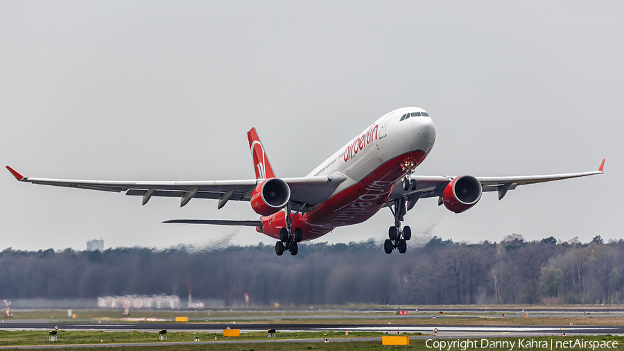 Air Berlin Airbus A330-223 (D-ALPC) | Photo 105434