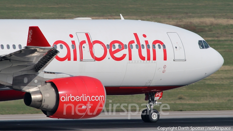 Air Berlin Airbus A330-223 (D-ALPE) | Photo 215717