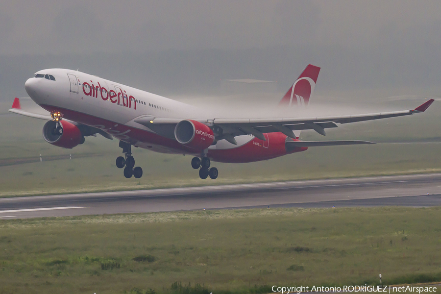 Air Berlin Airbus A330-223 (D-ALPE) | Photo 379165