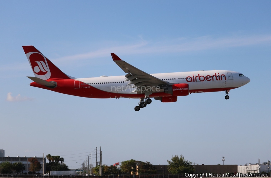 Air Berlin Airbus A330-223 (D-ALPE) | Photo 576413
