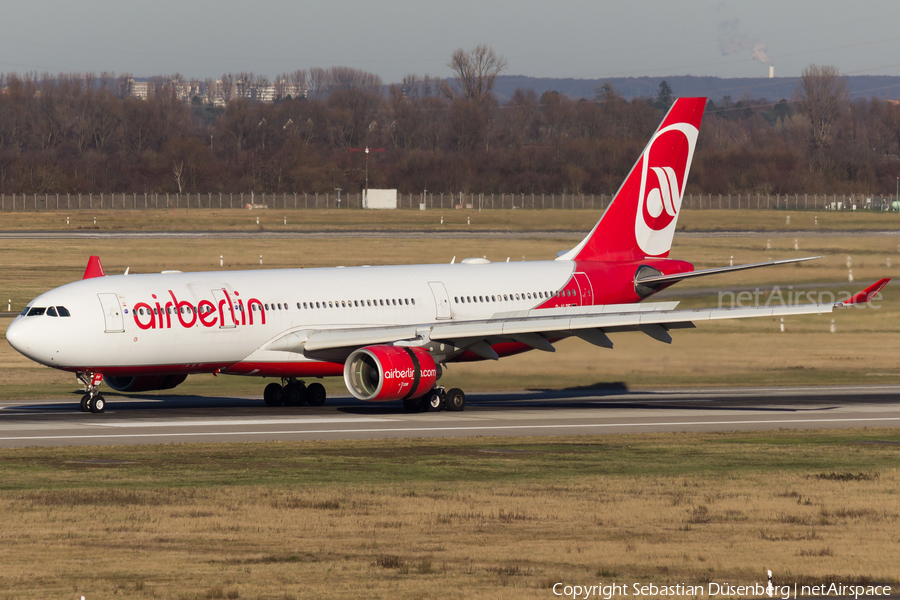Air Berlin Airbus A330-223 (D-ALPF) | Photo 137198