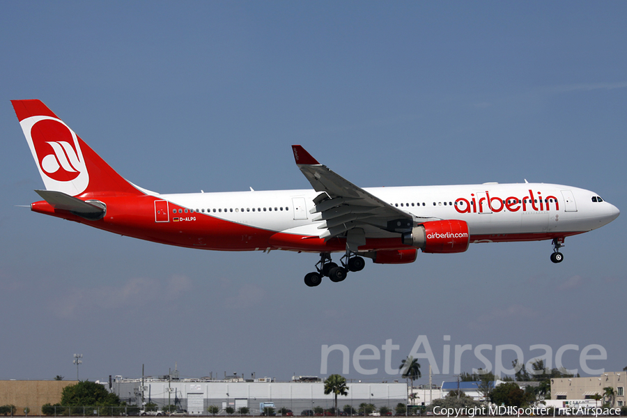 Air Berlin Airbus A330-223 (D-ALPG) | Photo 25568
