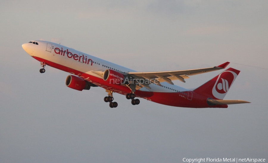Air Berlin Airbus A330-223 (D-ALPH) | Photo 297594