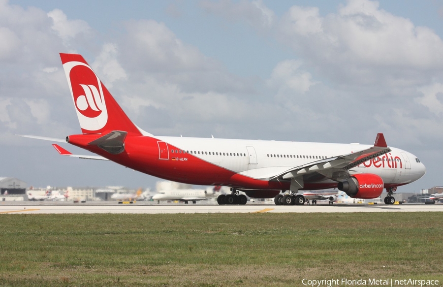 Air Berlin Airbus A330-223 (D-ALPH) | Photo 305477