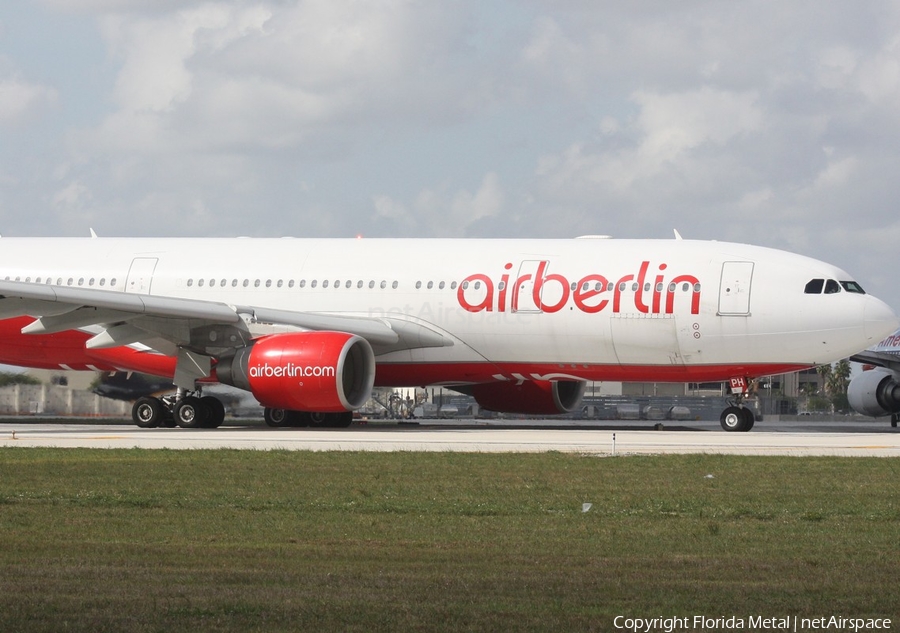 Air Berlin Airbus A330-223 (D-ALPH) | Photo 576454