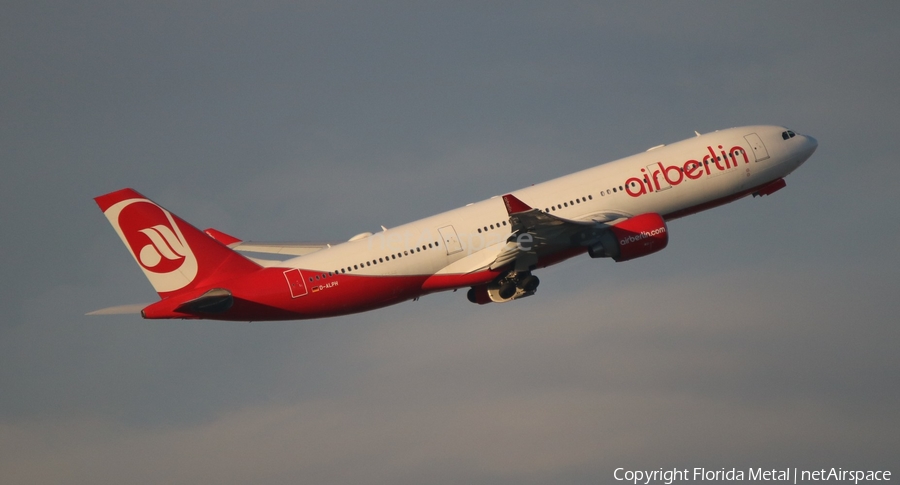 Air Berlin Airbus A330-223 (D-ALPH) | Photo 576458