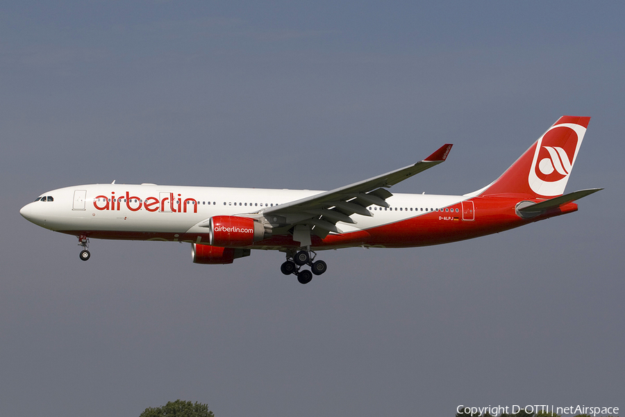 Air Berlin Airbus A330-223 (D-ALPJ) | Photo 277384