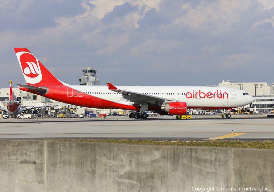 Air Berlin Airbus A330-223 (D-ALPJ) | Photo 147290