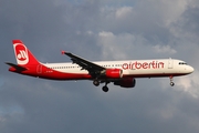 Air Berlin Airbus A321-211 (D-ALSA) at  Hamburg - Fuhlsbuettel (Helmut Schmidt), Germany