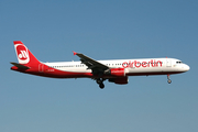 Air Berlin Airbus A321-211 (D-ALSA) at  Hamburg - Fuhlsbuettel (Helmut Schmidt), Germany