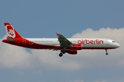 Air Berlin Airbus A321-211 (D-ALSB) at  Hamburg - Fuhlsbuettel (Helmut Schmidt), Germany