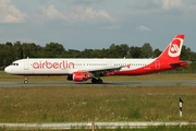 Air Berlin Airbus A321-211 (D-ALSD) at  Hamburg - Fuhlsbuettel (Helmut Schmidt), Germany