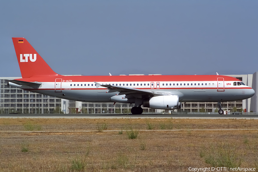 LTU International Airbus A320-232 (D-ALTA) | Photo 422270