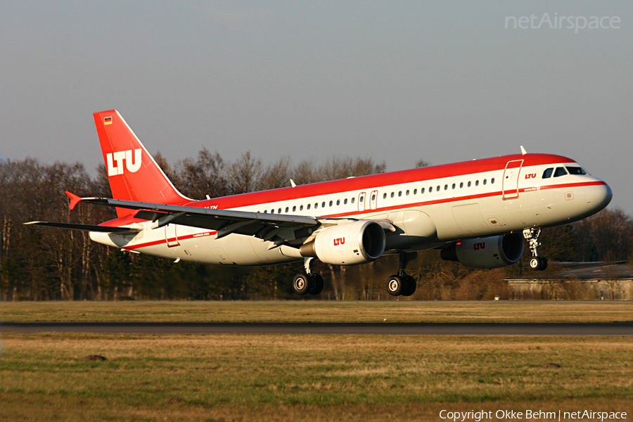 LTU International Airbus A320-214 (D-ALTH) | Photo 48782