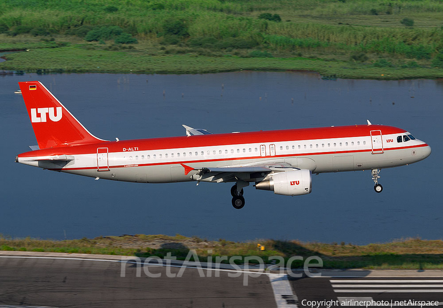 LTU International Airbus A320-214 (D-ALTI) | Photo 49710