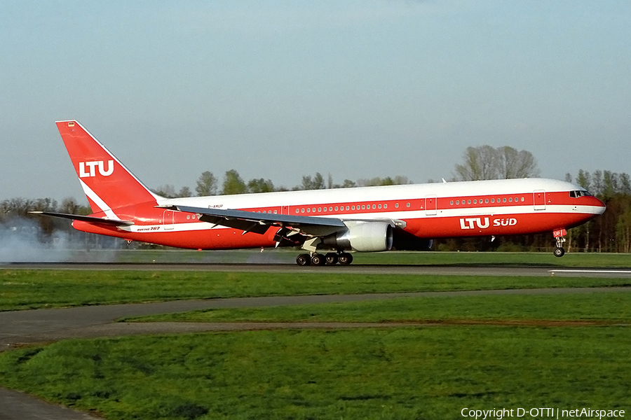 LTU Süd Boeing 767-33A(ER) (D-AMUP) | Photo 141886