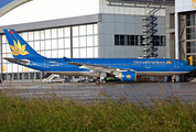 Vietnam Airlines Airbus A330-223 (D-ANJB) at  Hamburg - Fuhlsbuettel (Helmut Schmidt), Germany