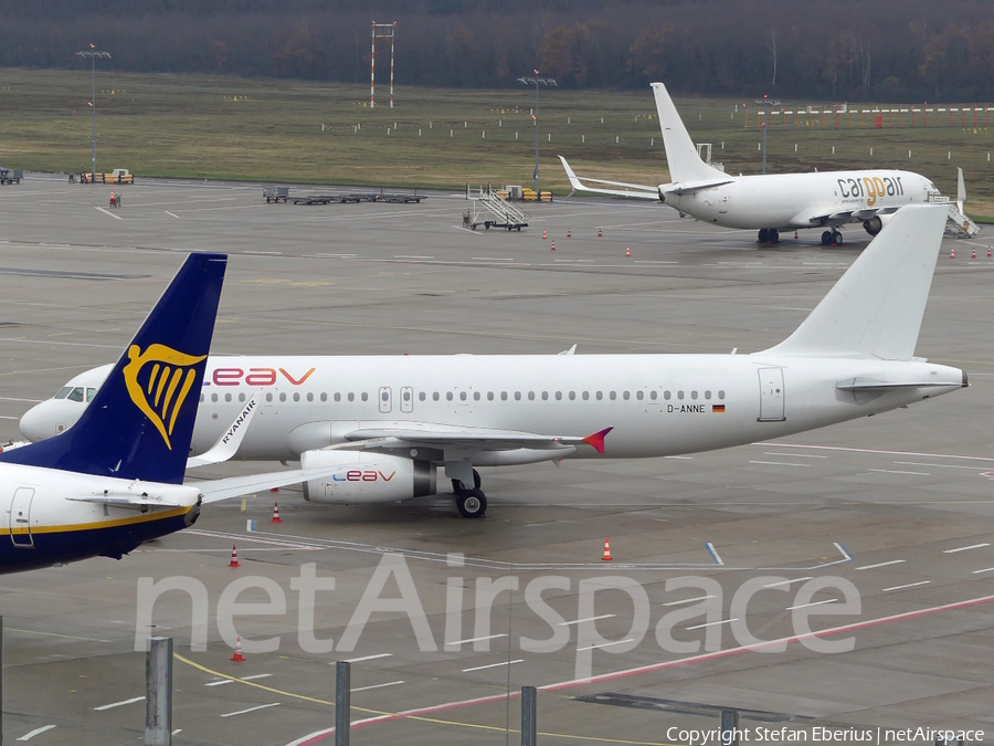 LEAV Aviation Airbus A320-232 (D-ANNE) | Photo 601537