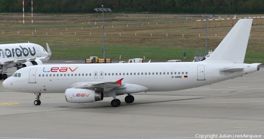 LEAV Aviation Airbus A320-232 (D-ANNE) | Photo 675408