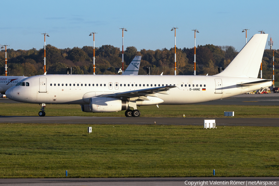 LEAV Aviation Airbus A320-232 (D-ANNE) | Photo 535838