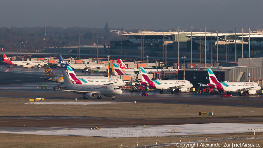 LEAV Aviation Airbus A320-232 (D-ANNE) | Photo 607567