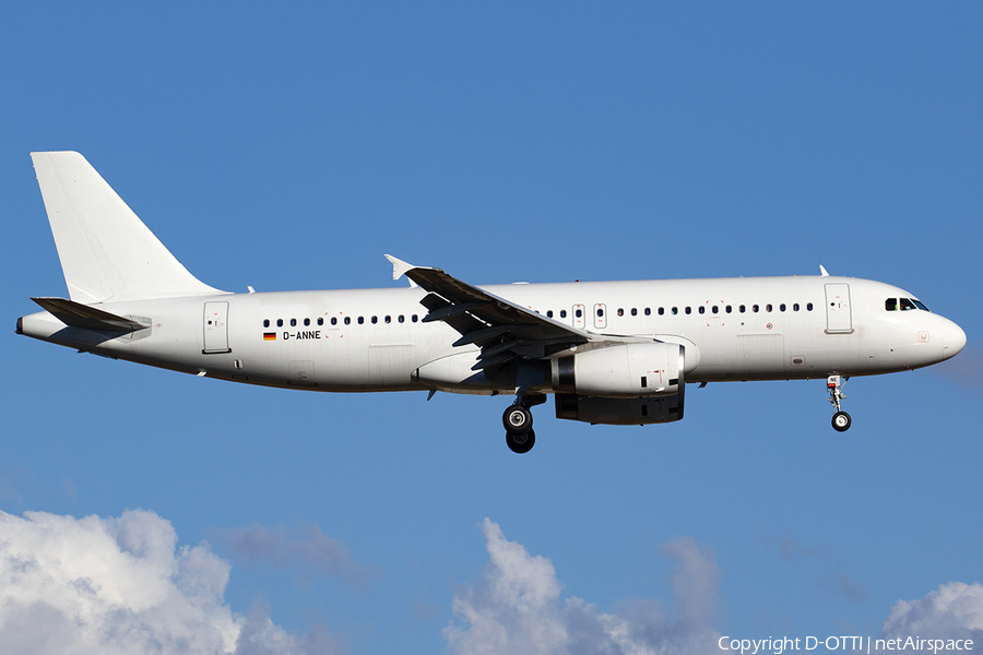 LEAV Aviation Airbus A320-232 (D-ANNE) | Photo 533774