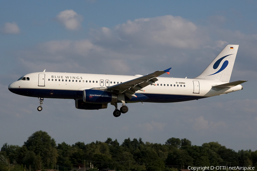 Blue Wings Airbus A320-232 (D-ANNH) | Photo 267483