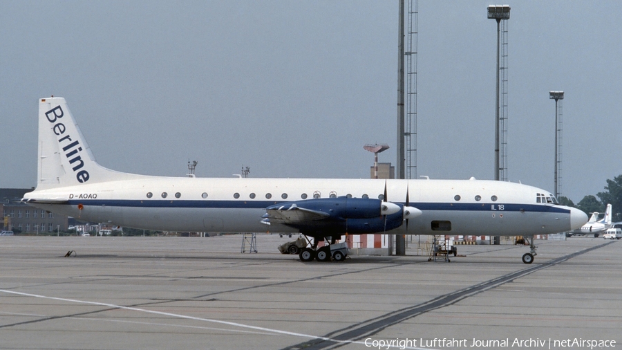BerLine Ilyushin Il-18D (D-AOAQ) | Photo 409343