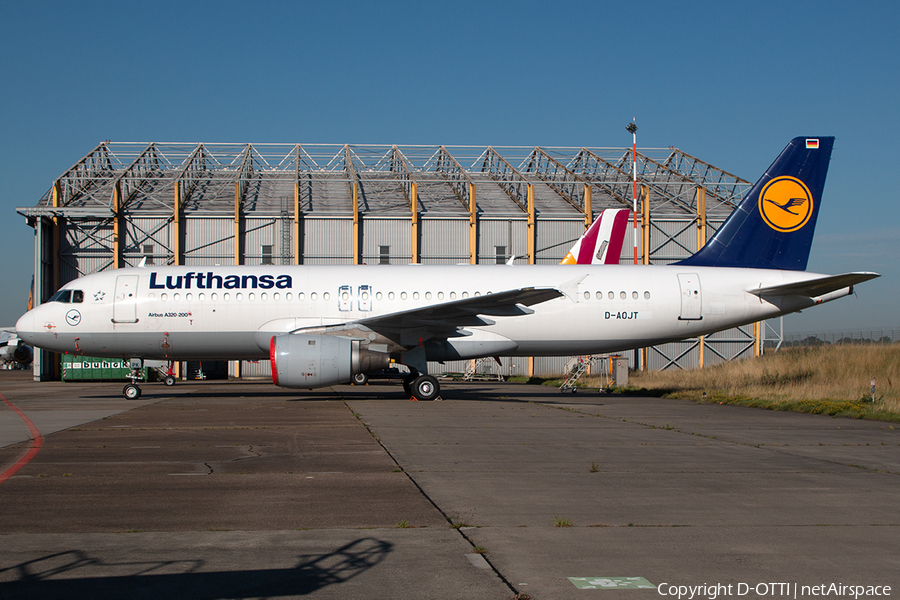 Lufthansa Airbus A320-211 (D-AOJT) | Photo 397696