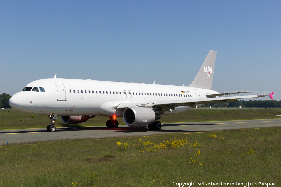 Sundair Airbus A320-214 (D-ASEE) | Photo 253892