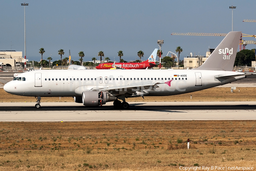 Sundair Airbus A320-214 (D-ASEE) | Photo 341568