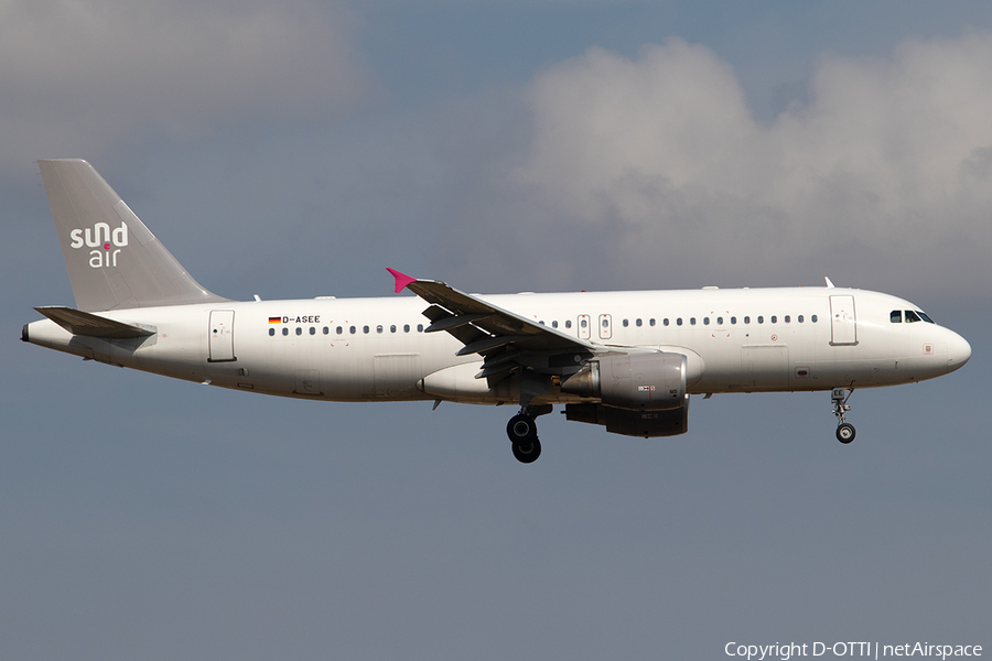 Sundair Airbus A320-214 (D-ASEE) | Photo 265099