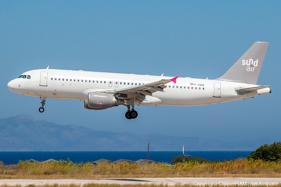 Sundair Airbus A320-214 (D-ASEE) | Photo 417697